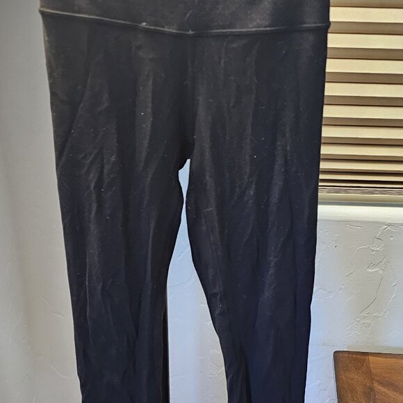 Lululemon - 3 pairs - Size 2 - Picture 4 of 7